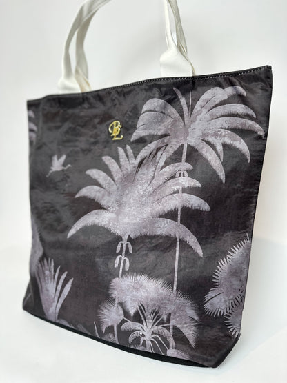 Shadow Palm Tote Bag Black