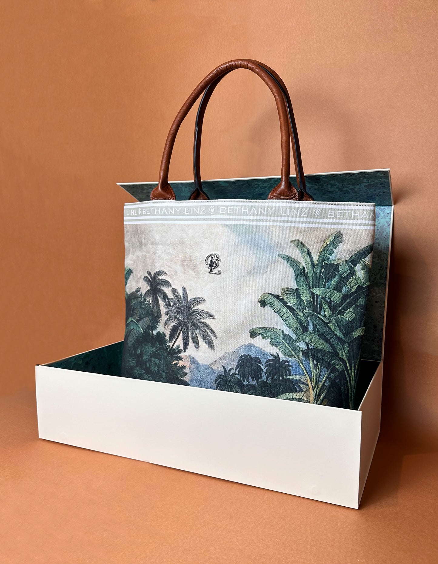 Palm Landscape Tote AW