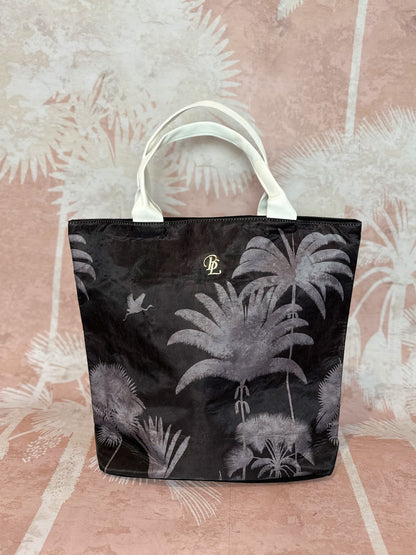 Shadow Palm Tote Bag Black